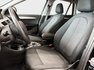 X1 xDrive25e Advantage