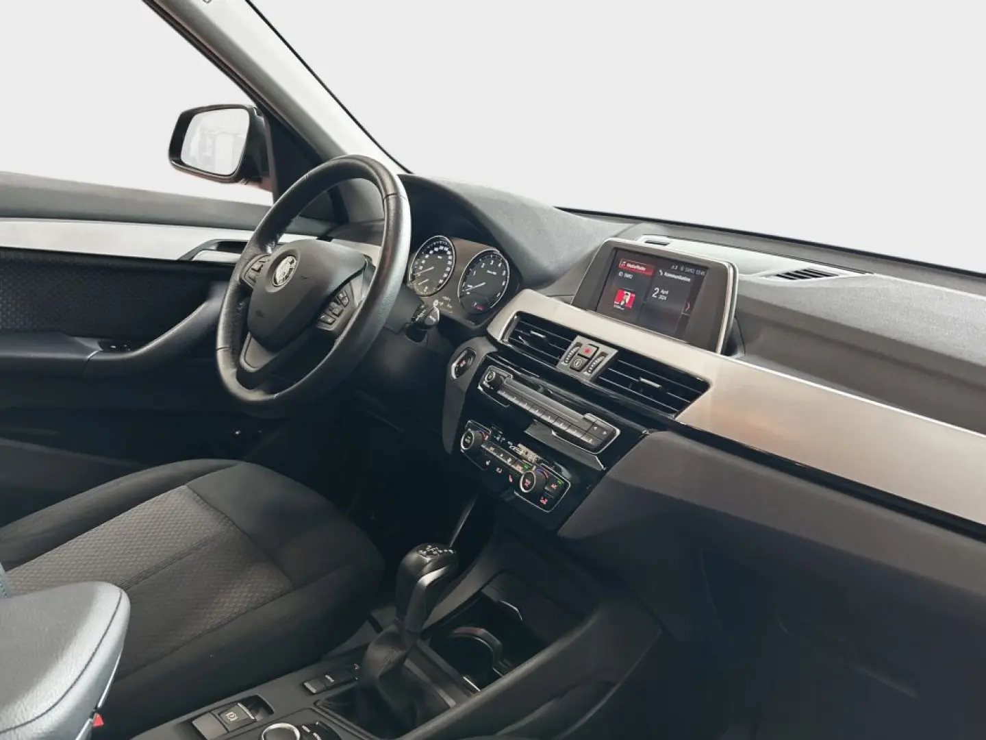 X1 xDrive25e Advantage