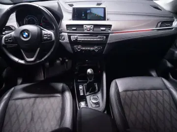X1 2.0 d sDrive X Line*LED*Kamera*SHZ*Navi*