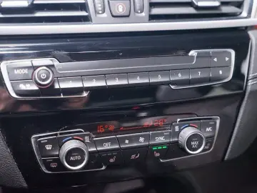 X1 2.0 d sDrive X Line*LED*Kamera*SHZ*Navi*