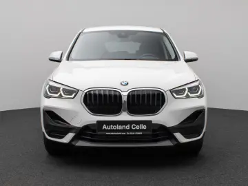 X1 sD18i DAB Navi Parkassist Geschwindigkeitsreg