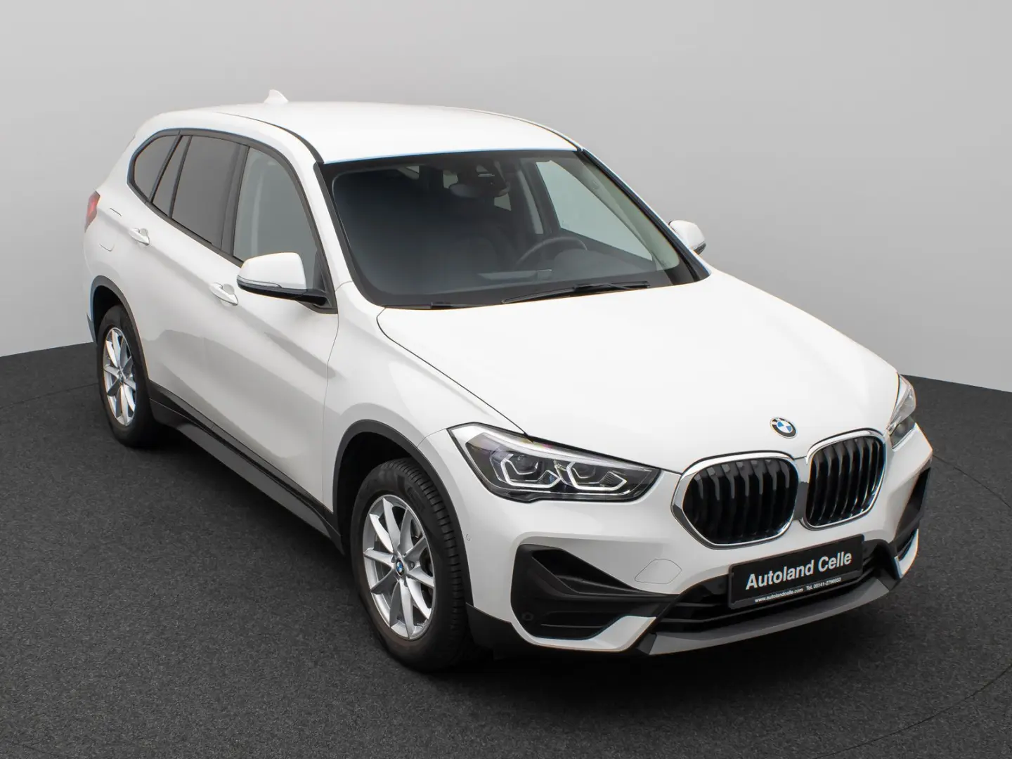 X1 sD18i DAB Navi Parkassist Geschwindigkeitsreg