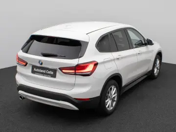 X1 sD18i DAB Navi Parkassist Geschwindigkeitsreg