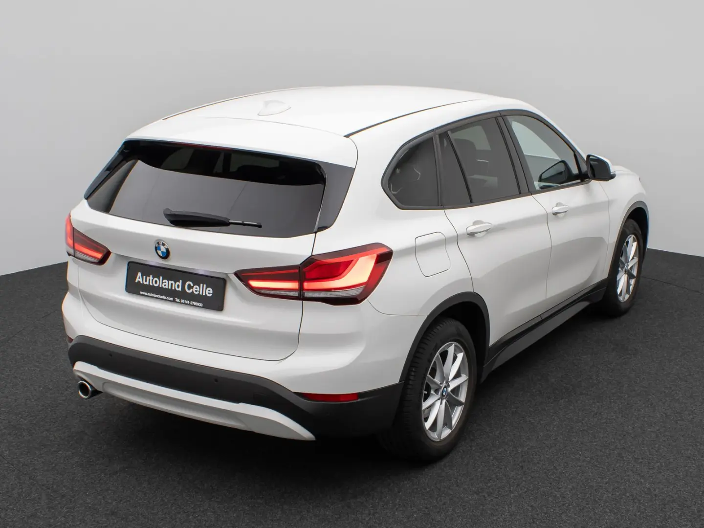 X1 sD18i DAB Navi Parkassist Geschwindigkeitsreg