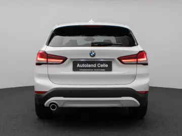 X1 sD18i DAB Navi Parkassist Geschwindigkeitsreg