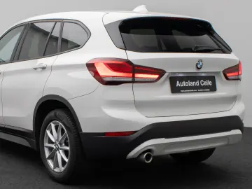 X1 sD18i DAB Navi Parkassist Geschwindigkeitsreg