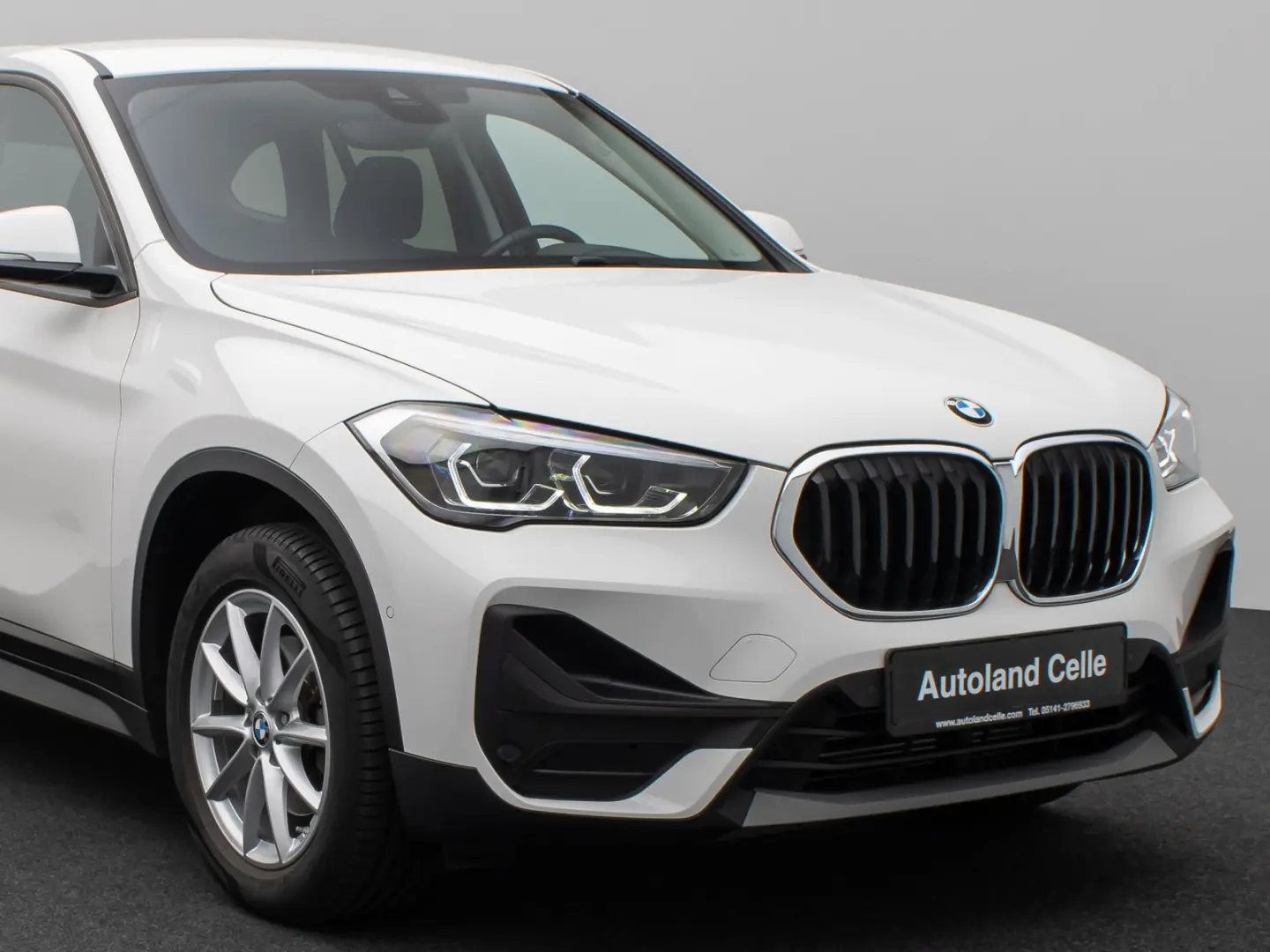 X1 sD18i DAB Navi Parkassist Geschwindigkeitsreg