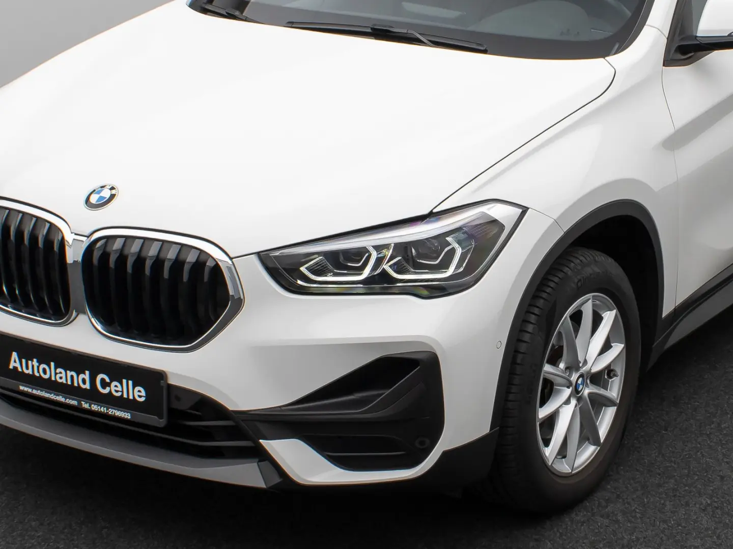 X1 sD18i DAB Navi Parkassist Geschwindigkeitsreg