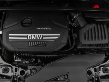 X1 sD18i DAB Navi Parkassist Geschwindigkeitsreg