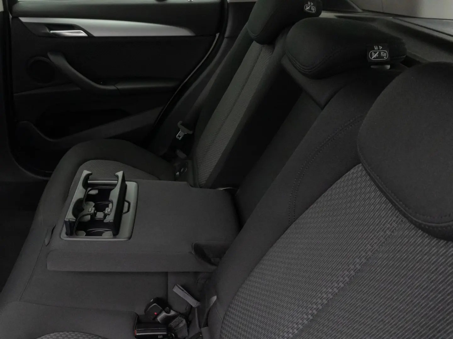 X1 sD18i DAB Navi Parkassist Geschwindigkeitsreg