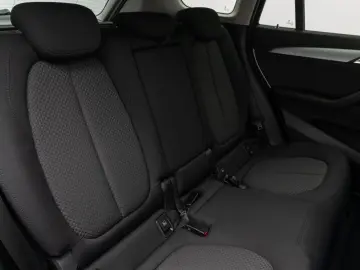 X1 sD18i DAB Navi Parkassist Geschwindigkeitsreg