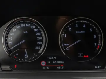X1 sD18i DAB Navi Parkassist Geschwindigkeitsreg