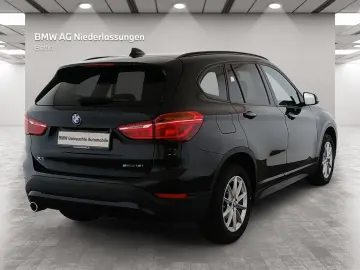 X1 sDrive18i Navi Parkassist Sitzheizung