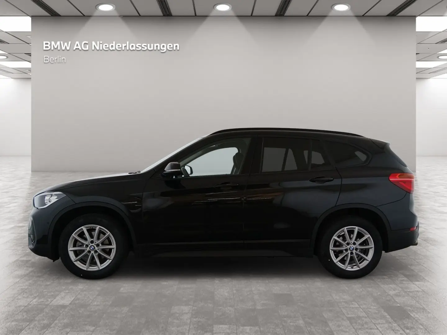X1 sDrive18i Navi Parkassist Sitzheizung