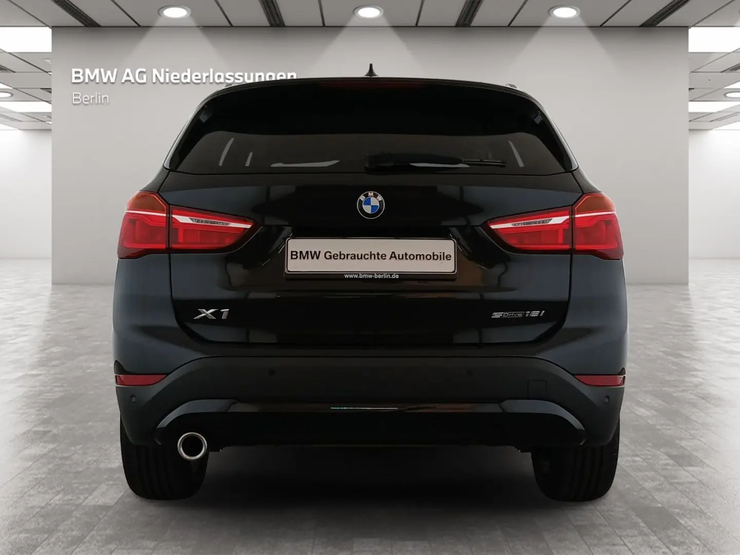 X1 sDrive18i Navi Parkassist Sitzheizung