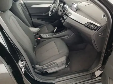 X1 sDrive18i Navi Parkassist Sitzheizung