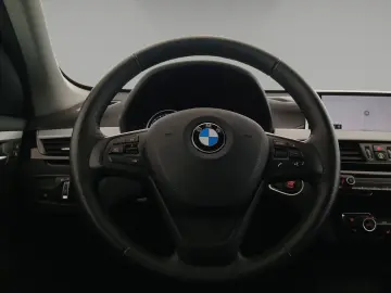 X1 sDrive18i Navi Parkassist Sitzheizung