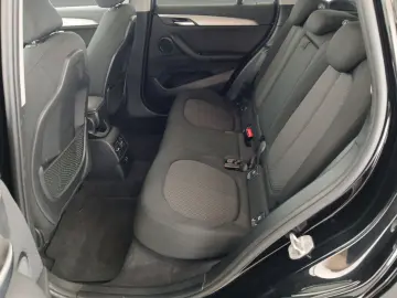 X1 sDrive18i Navi Parkassist Sitzheizung