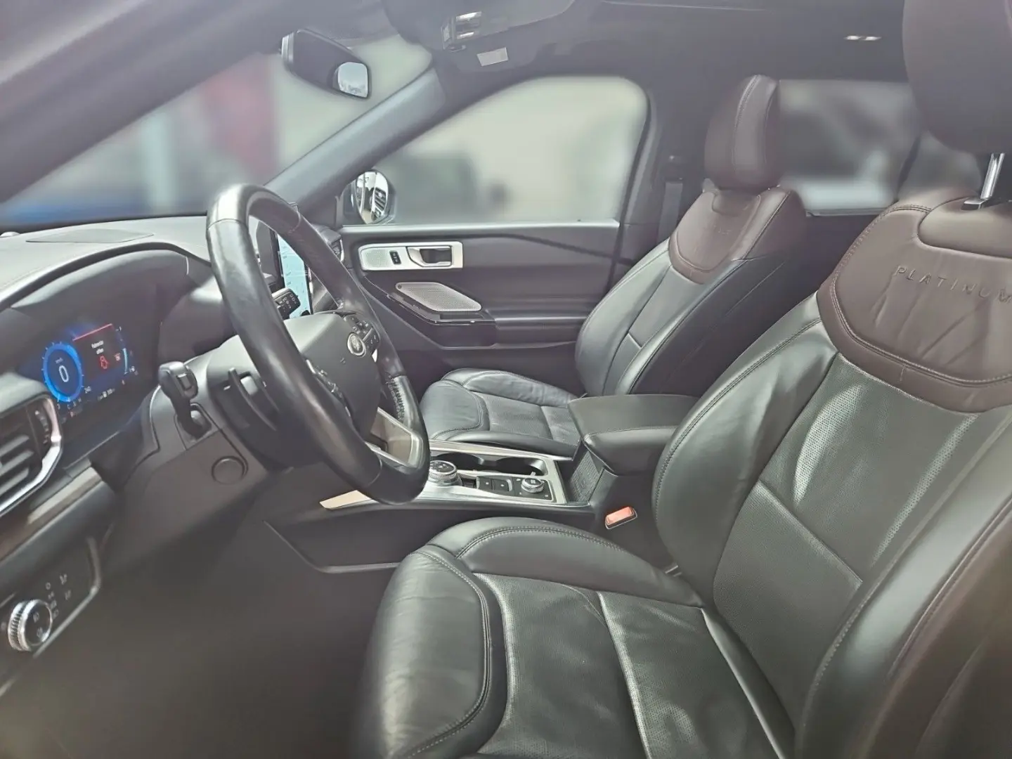 Explorer Platinum Plug-in-Hybrid 4x4, AHK