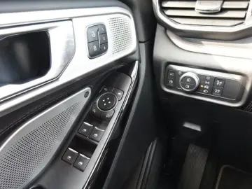 Explorer Platinum PHEV 4x4 *B&O*LED*AHK*PANO*