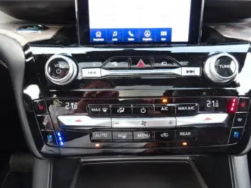 Explorer Platinum PHEV 4x4 *B&O*LED*AHK*PANO*