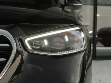 Mercedes-Benz S 580 AMG Lang Entertain HUD Massage Rear