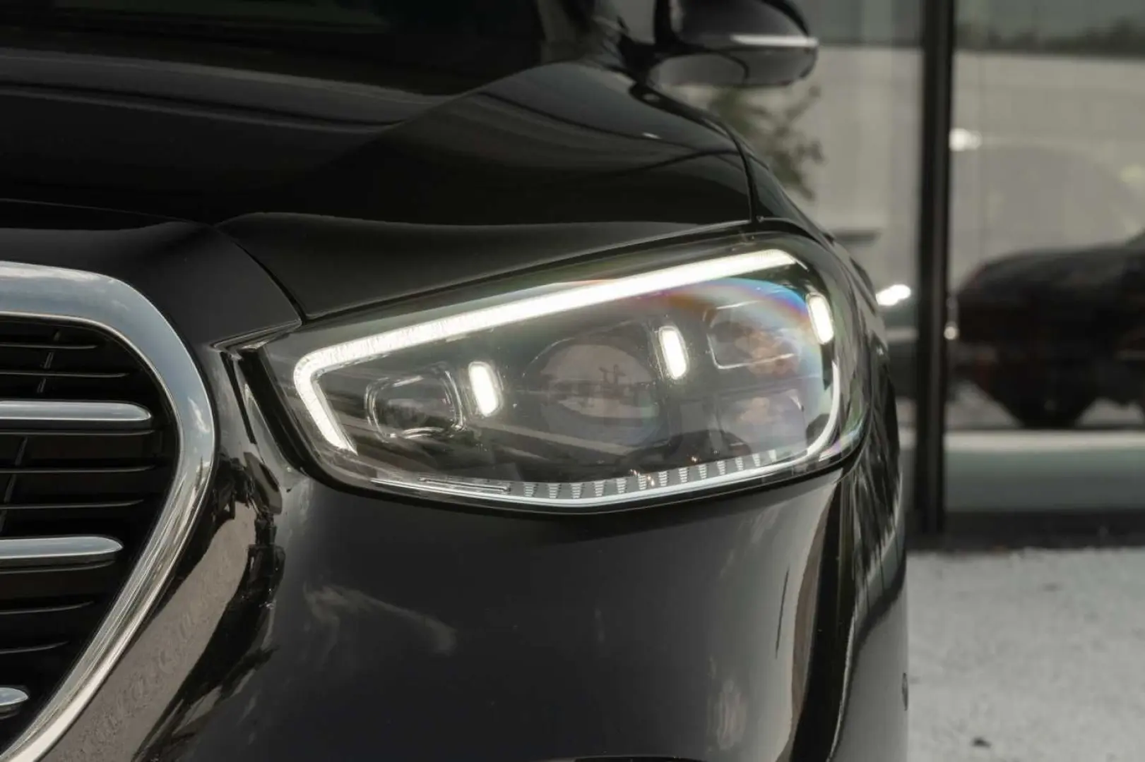 Mercedes-Benz S 580 AMG Lang Entertain HUD Massage Rear