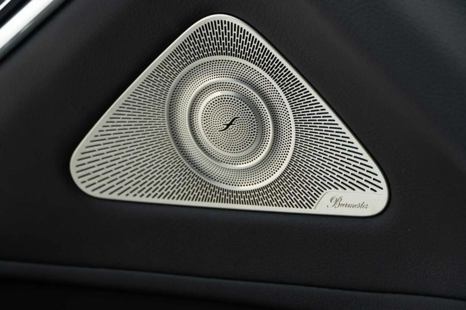 Mercedes-Benz S 580 AMG Lang Entertain HUD Massage Rear