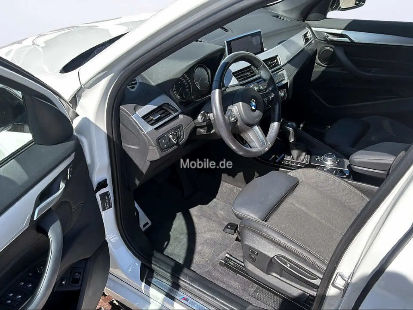 X1 xDrive25e M Sport NAVI+ DAB-Tunner LED SitzHz