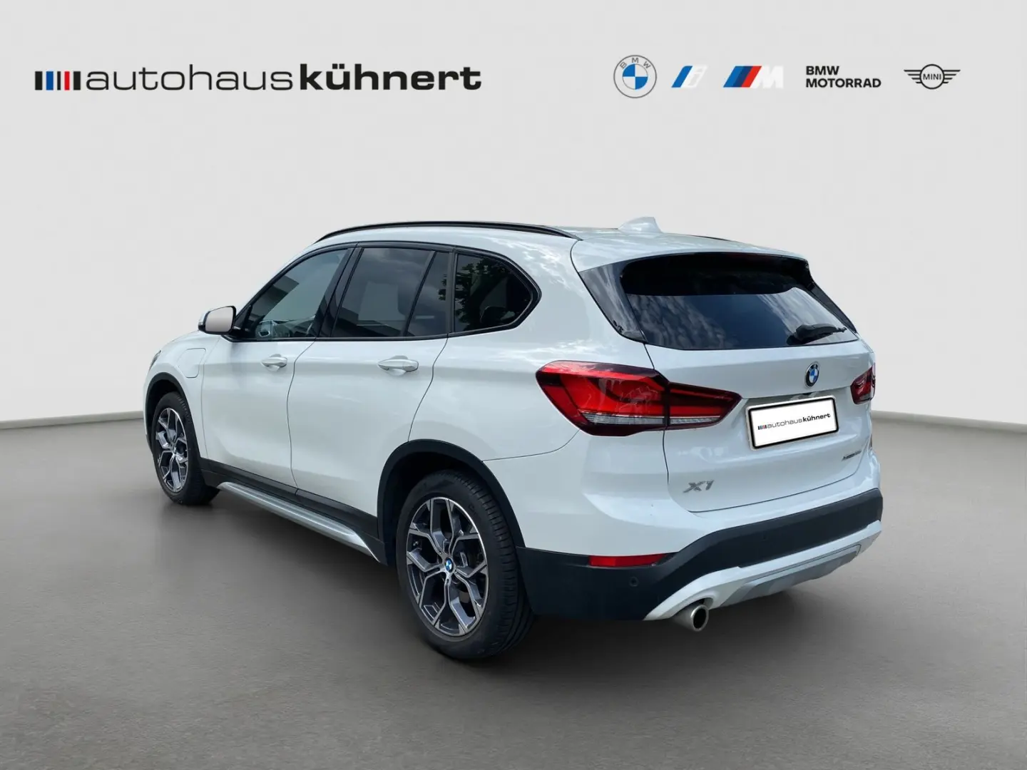 X1 xDrive25e xLine SpurAss LED StHzg ACC Navi RF