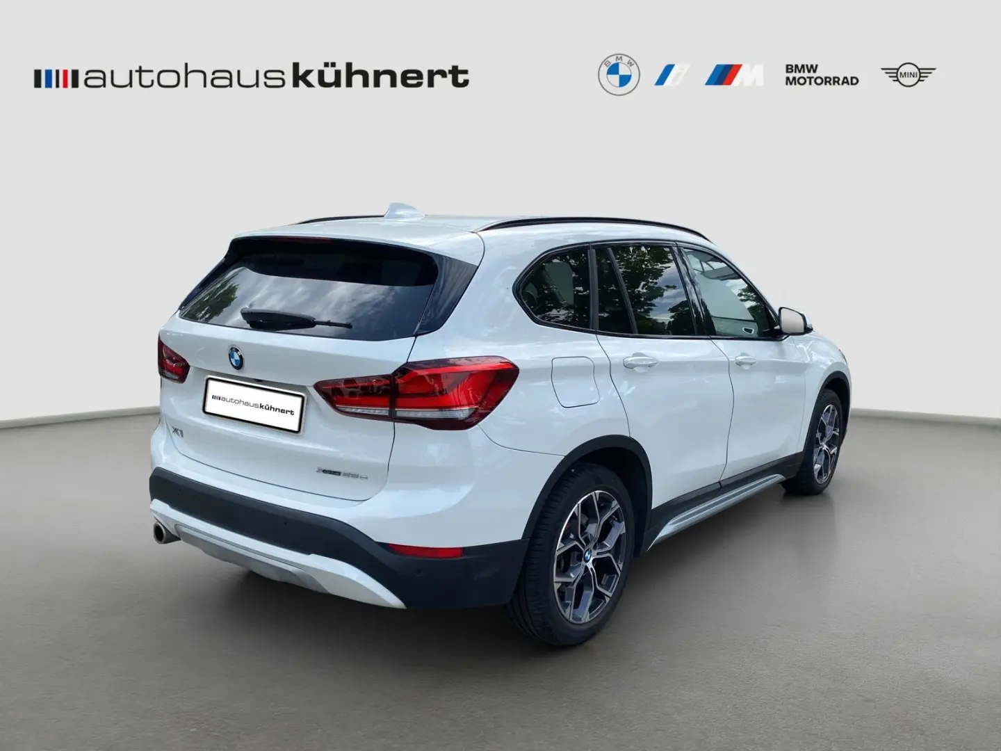 X1 xDrive25e xLine SpurAss LED StHzg ACC Navi RF