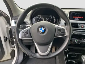 X1 xDrive25e xLine SpurAss LED StHzg ACC Navi RF