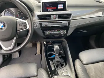 X1 xDrive25e xLine SpurAss LED StHzg ACC Navi RF