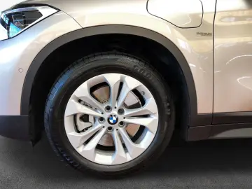 X1 xDrive25e Advantage