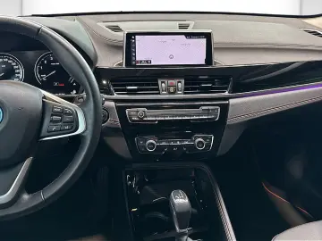 X1 xDrive25e DAB LED Klimaaut. PDC