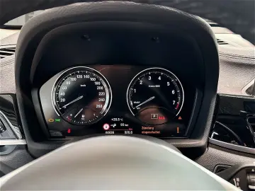 X1 xDrive25e DAB LED Klimaaut. PDC