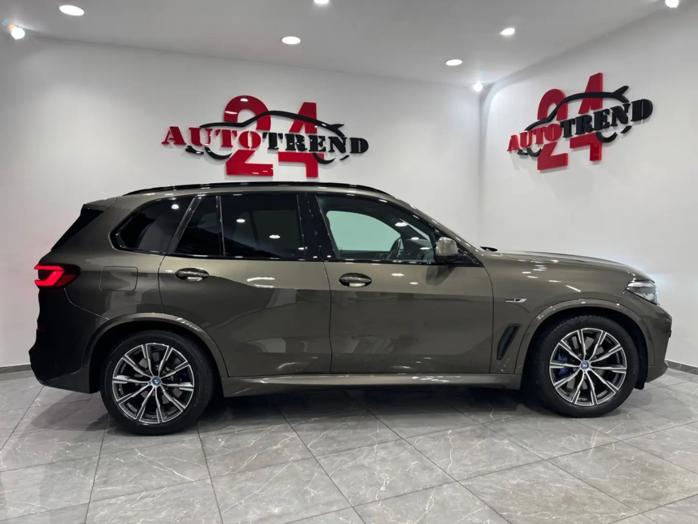 X5 xDrive 45 e M-SPORTPAKET PANO+HUD+KAM+AHK