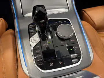X5 xDrive 45 e M-SPORTPAKET PANO+HUD+KAM+AHK