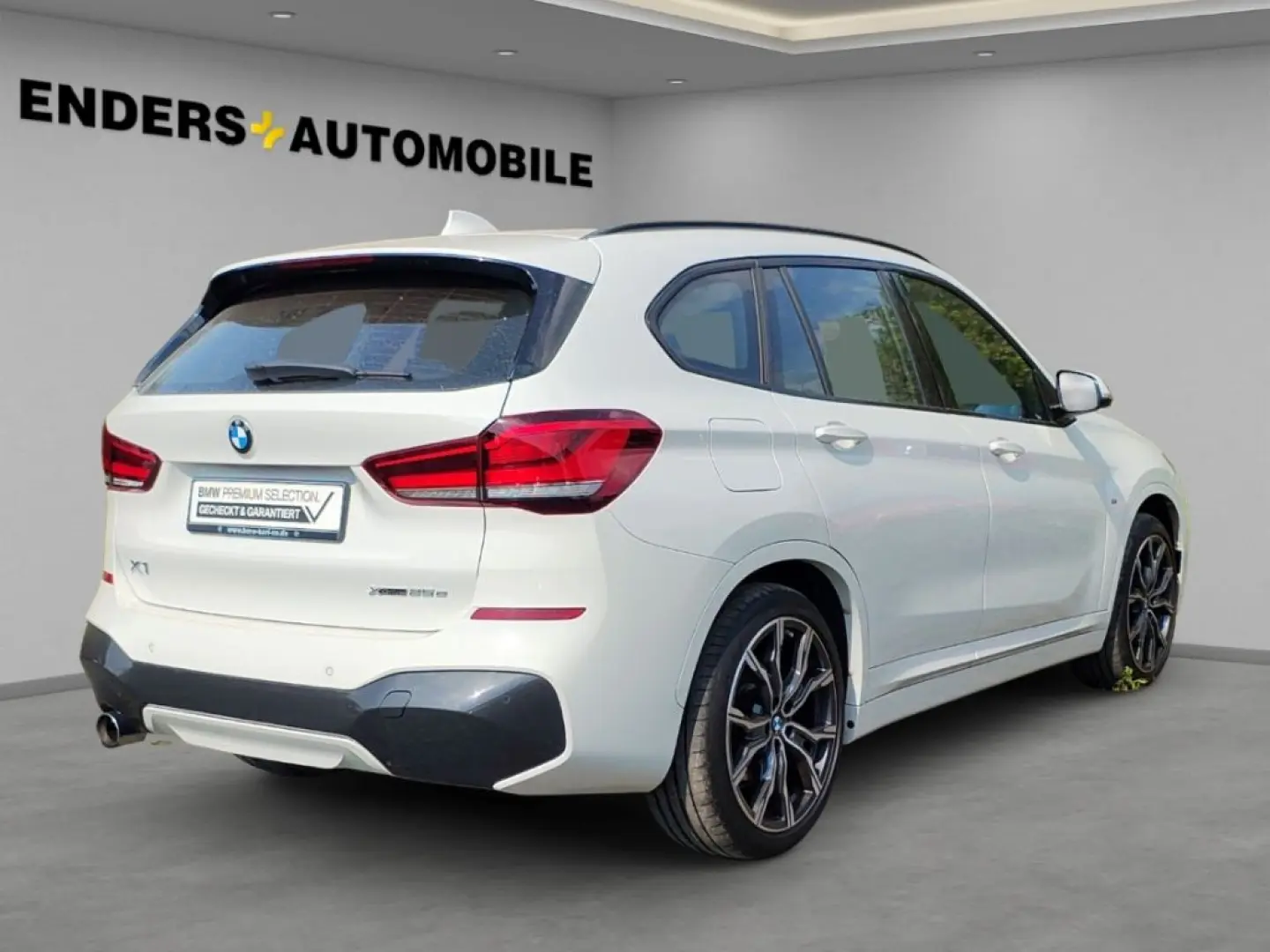 X1 xDrive 25e 220PS +M-Sport+AHK+autom.Heckkl.+L