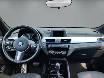 X1 xDrive 25e 220PS +M-Sport+AHK+autom.Heckkl.+L