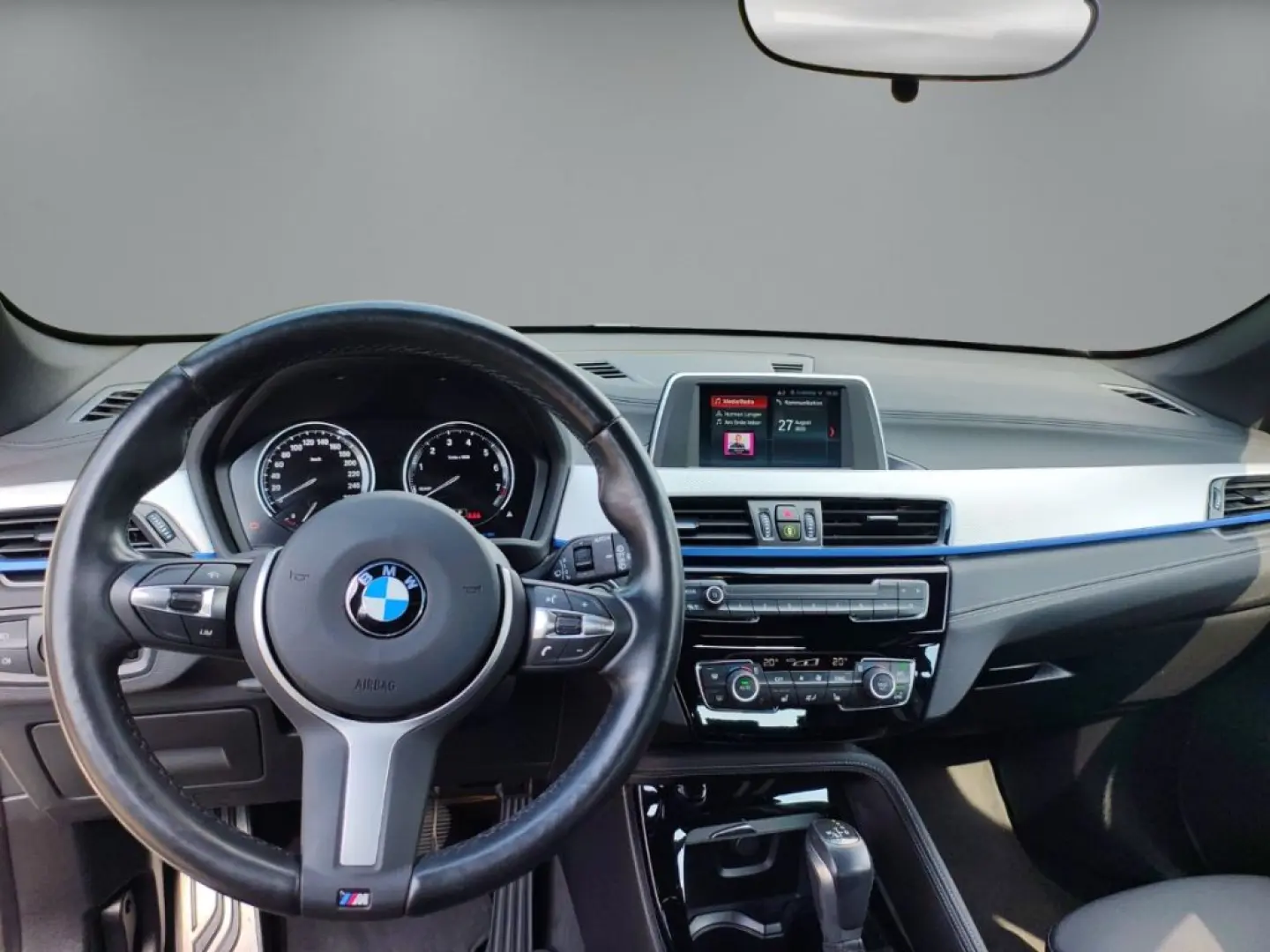 X1 xDrive 25e 220PS +M-Sport+AHK+autom.Heckkl.+L