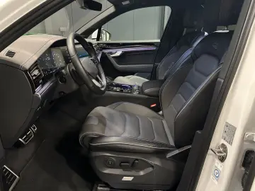 Touareg R-Line 4Motion*22Zoll*NP:110.930 EUR !!!