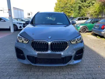X1 xDrive 25e Sportpaket Navi LED El. Heckklappe