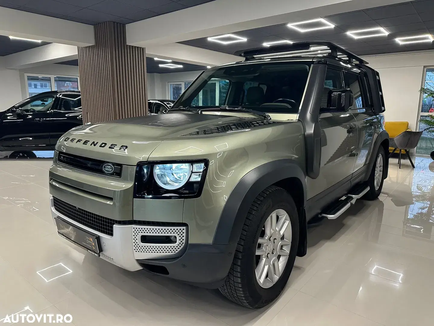 Land Rover Defender 110 2.0L D240 S