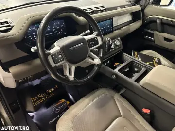Land Rover Defender 110 2.0L D240 S