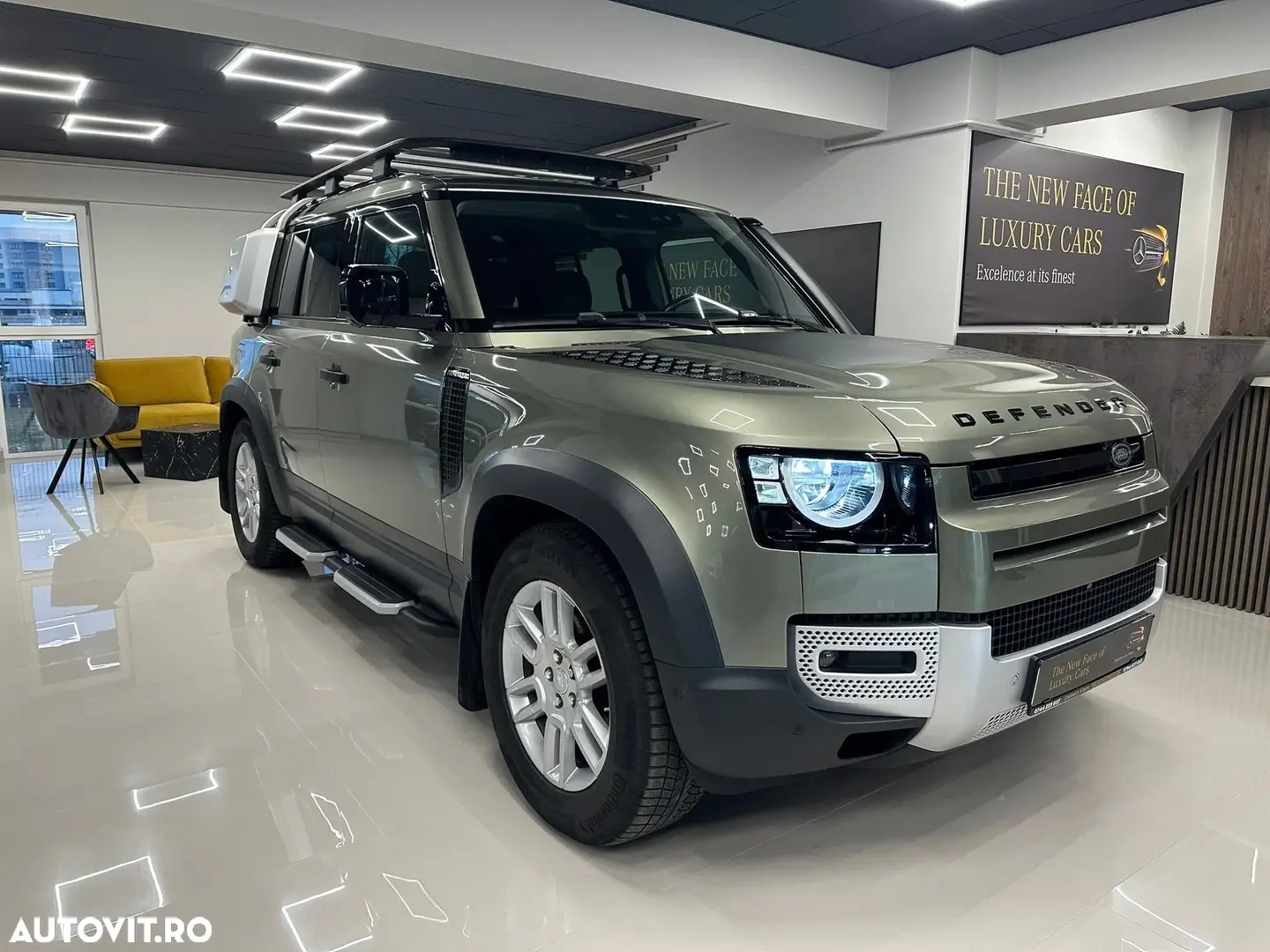 Land Rover Defender 110 2.0L D240 S