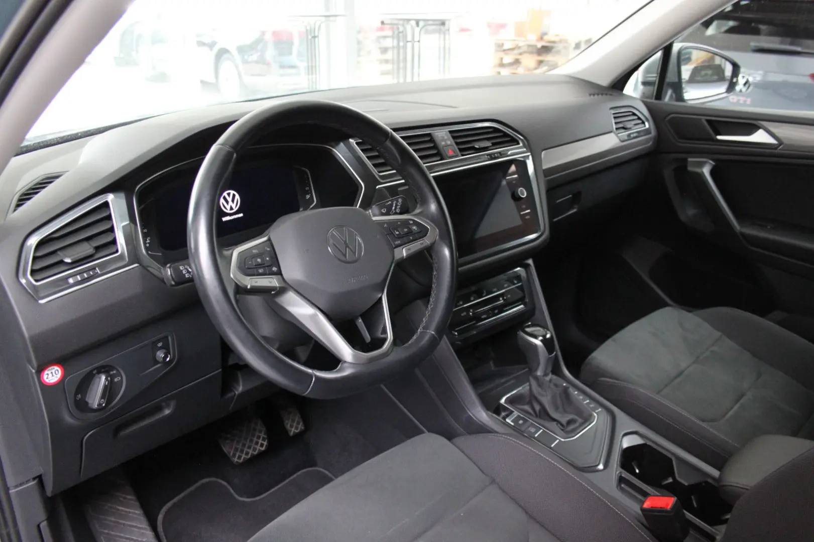 Tiguan Allspace Life/DSG/ERGO/HEADUP/KAME/NAVI/S