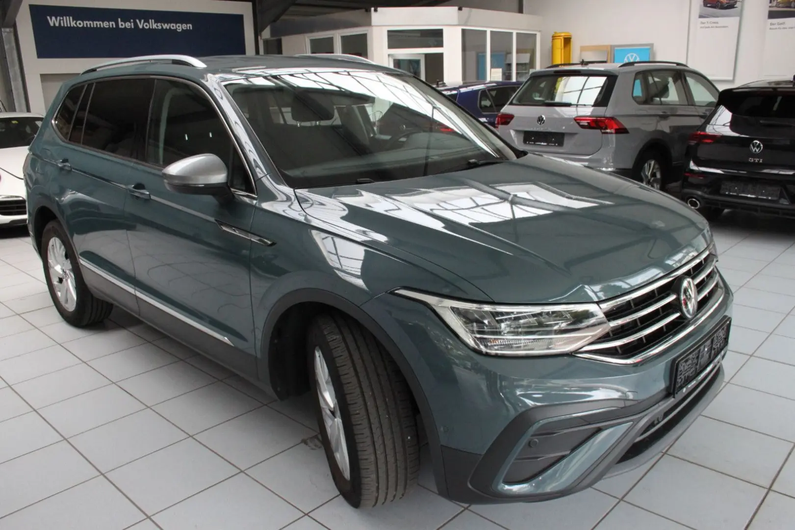Tiguan Allspace Life/DSG/ERGO/HEADUP/KAME/NAVI/S