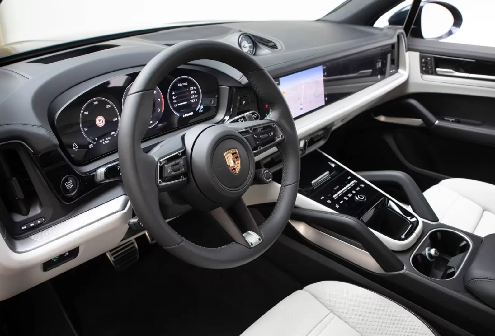Porsche Cayenne S E-Hybrid HD-Matrix AHK SporDesign Sp