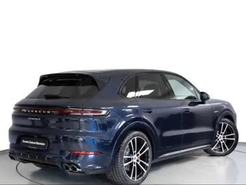 Porsche Cayenne S E-Hybrid HD-Matrix AHK SporDesign Sp